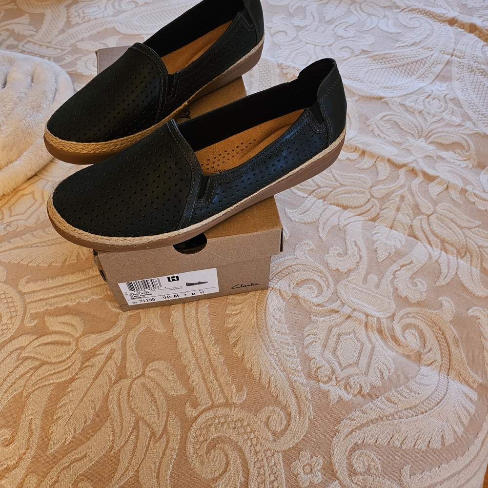 Clarks Black Espadrilles Comfortable Stylish Footwear - Picture 8 of 10